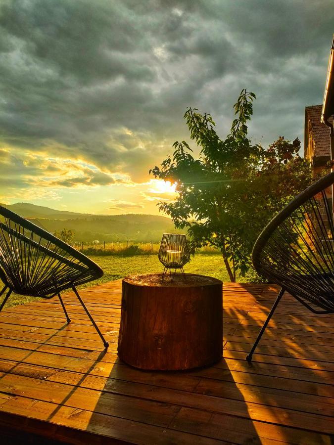 Organicle Lodge Sincraieni Екстериор снимка